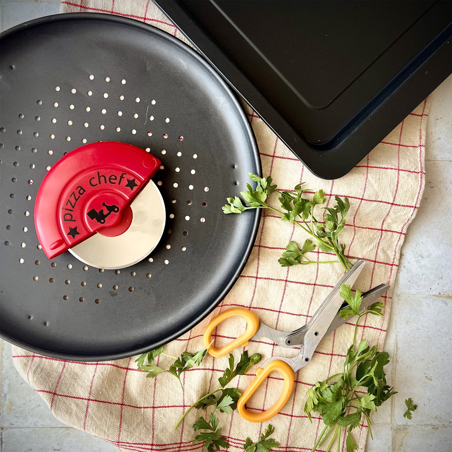 Rotella tagliapizza in acciaio, impugnatura plastica