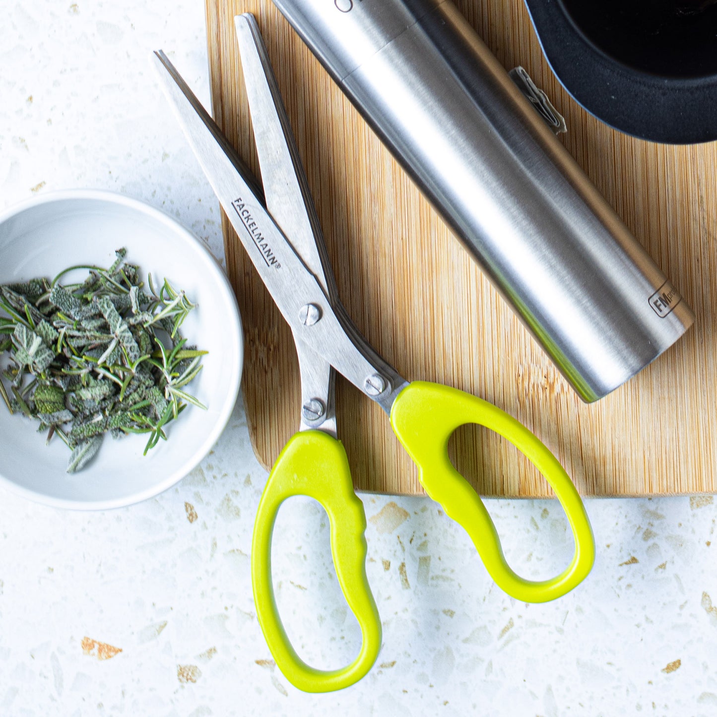 Forbici multilama, ideali per erbe aromatiche