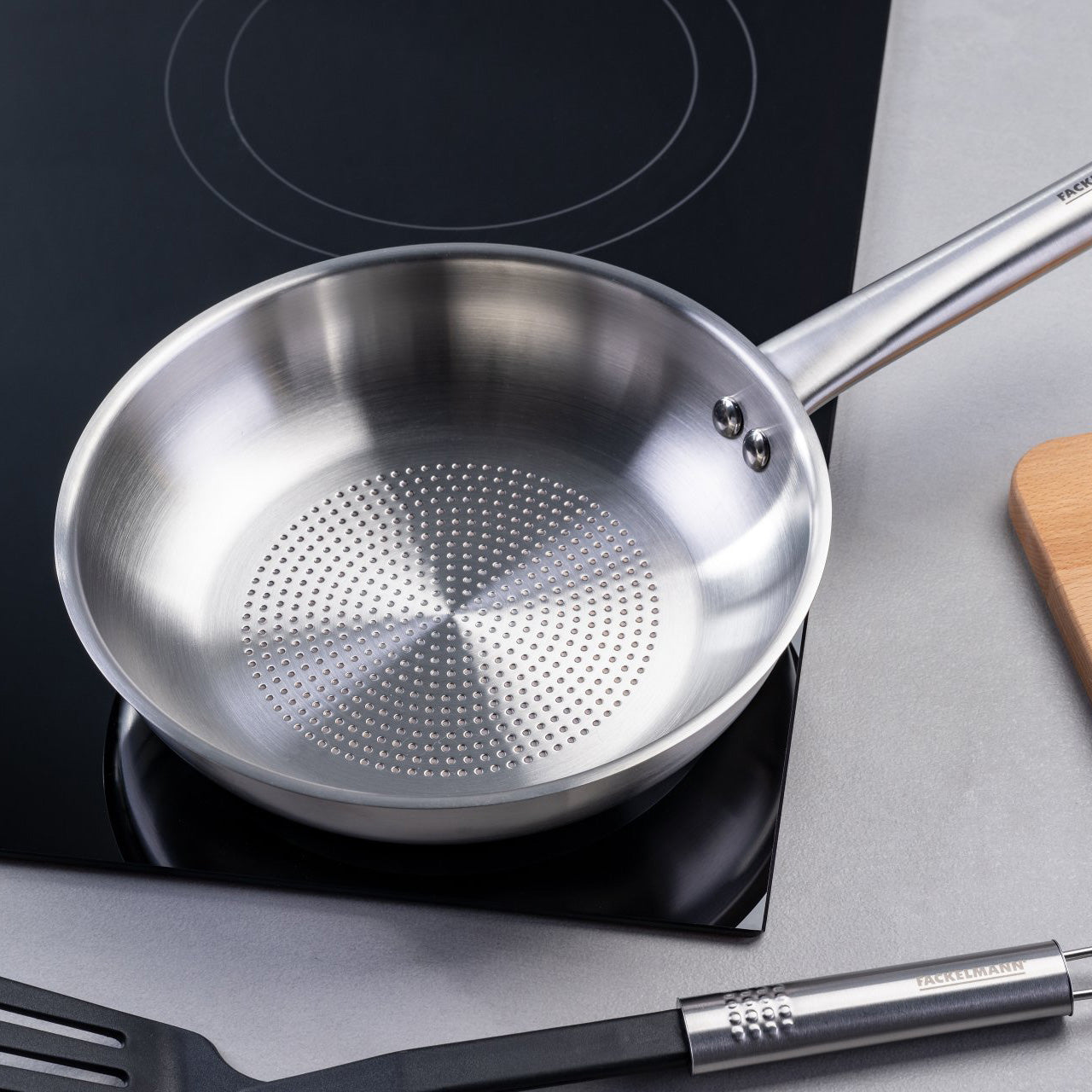 Padella Trimetallo Professionale Ø20cm, Linea Oval