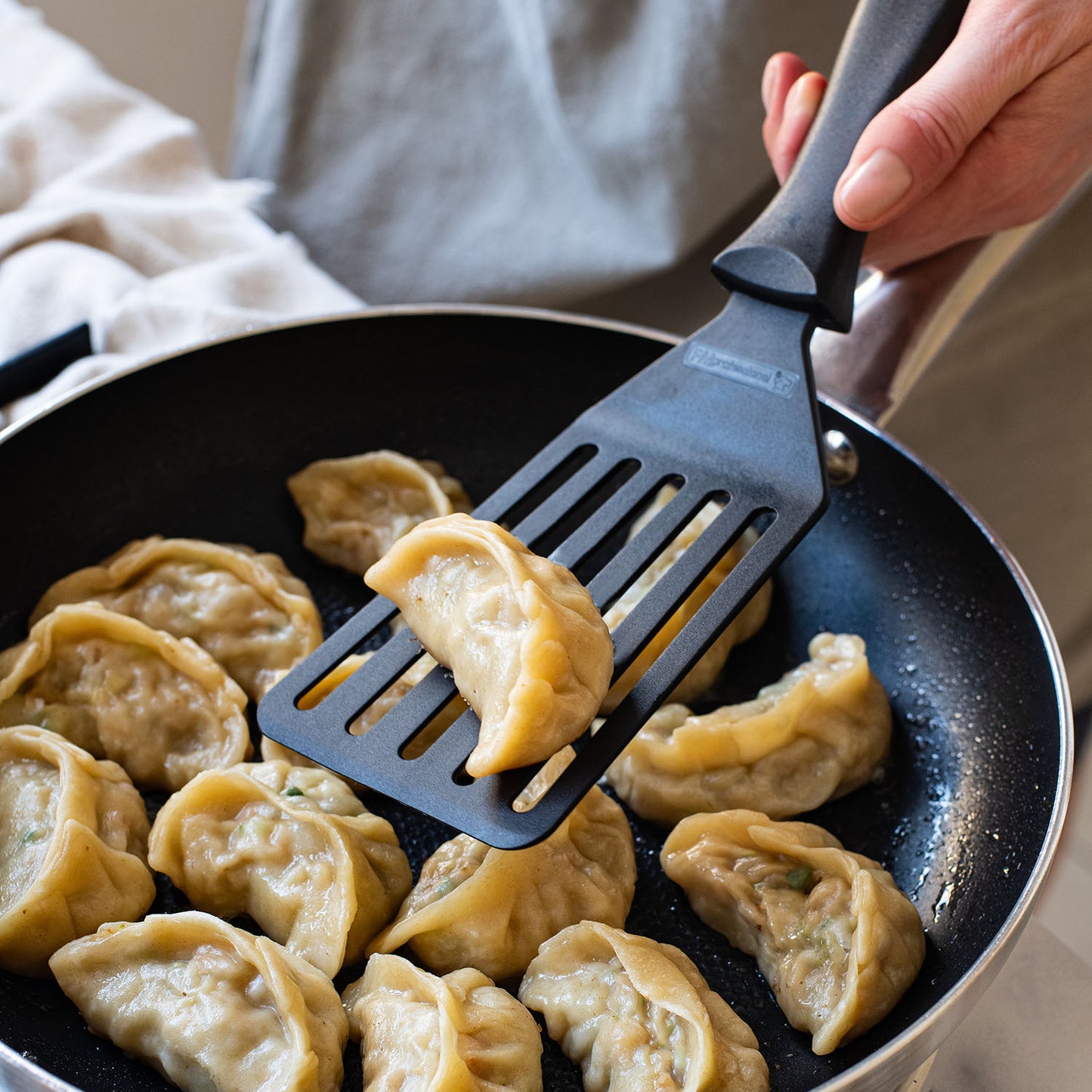Spatola forata da cucina