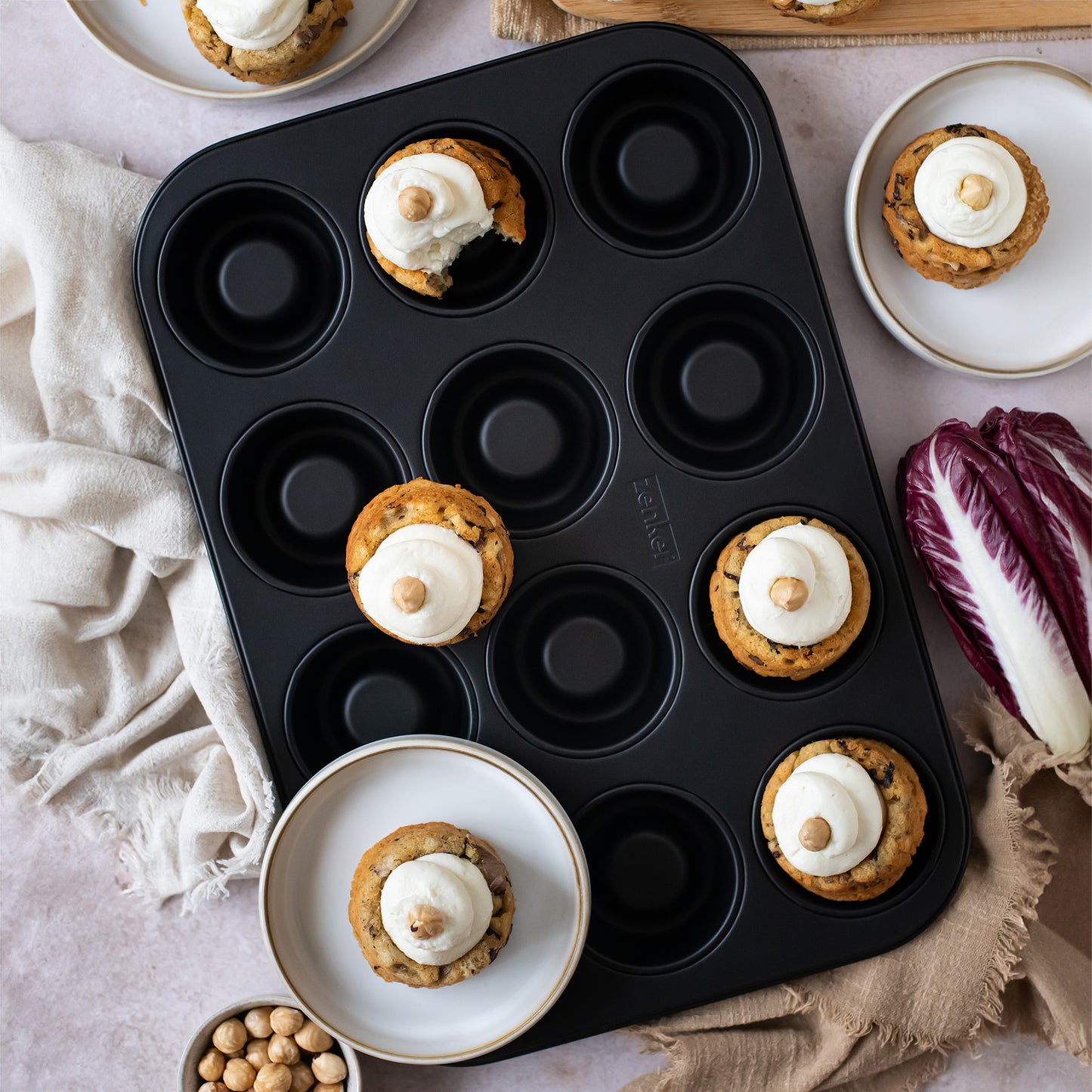 Stampo per Cupcake 12 impronte forma convessa, linea Black Metallic