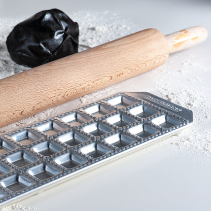 Stampo per ravioli quadrati 24 impronte, Fackelmann