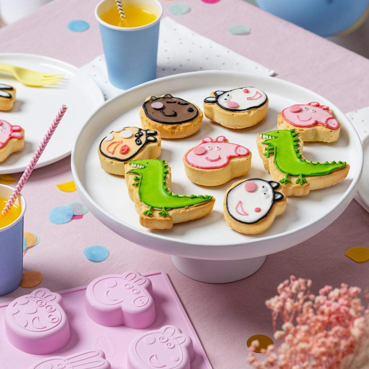 Stampo per 6 mini tortine in silicone a tema Peppa Pig