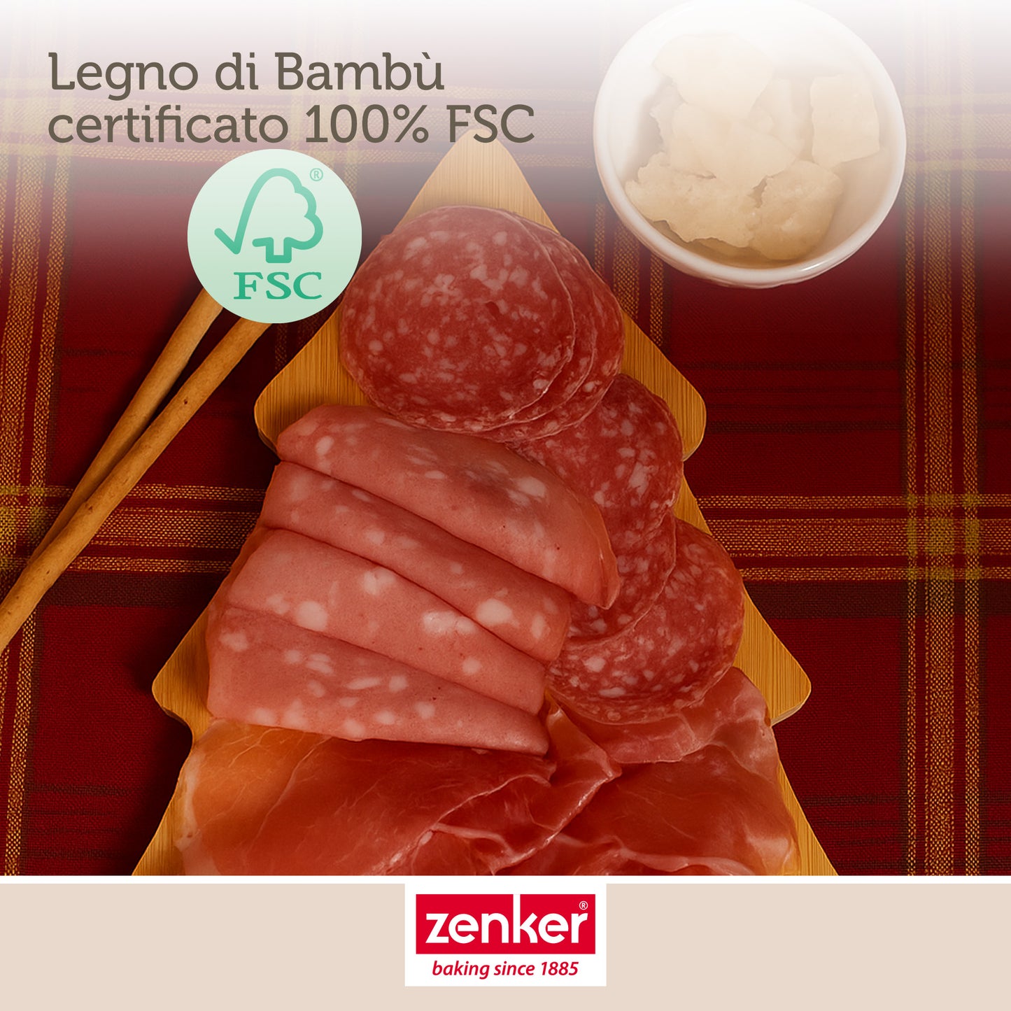 Set Tagliere in Bambù a Forma di Albero di Natale e 2 Tagliabiscotti in Acciaio Inox